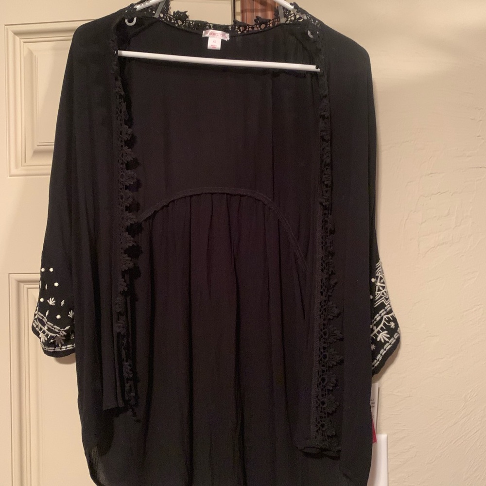 3/4 Sleeve Lace Detail Kimona